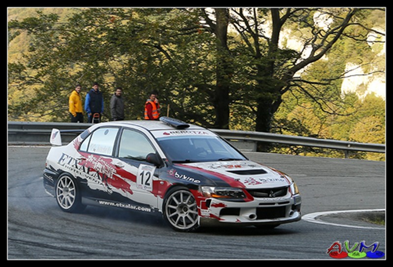 Javier Villa vence en una Subida a Urbasa con buenas actuaciones de los pilotos forales.